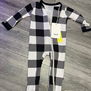 Brand new kyte baby footie